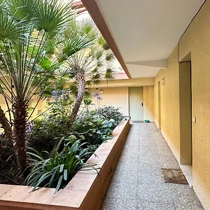 https://neuf-tout-quip-30-s-de-la-plage-et-restaurant.fr-provencehotel.com